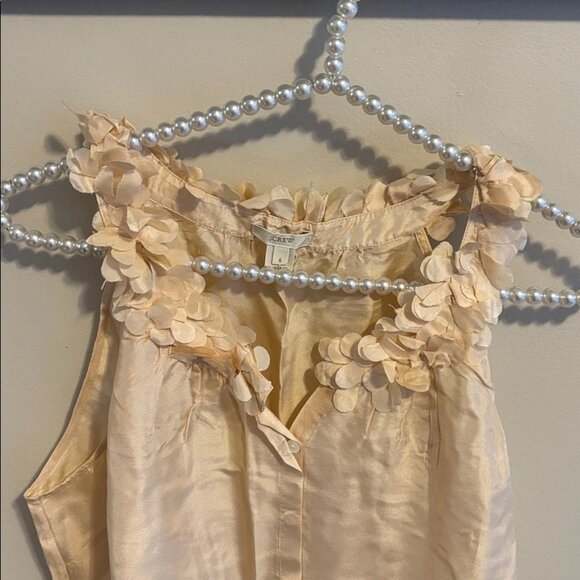 J crew size 6 silk Cream Sleeveless Blouse with Floral Accents button up - Picture 4 of 5